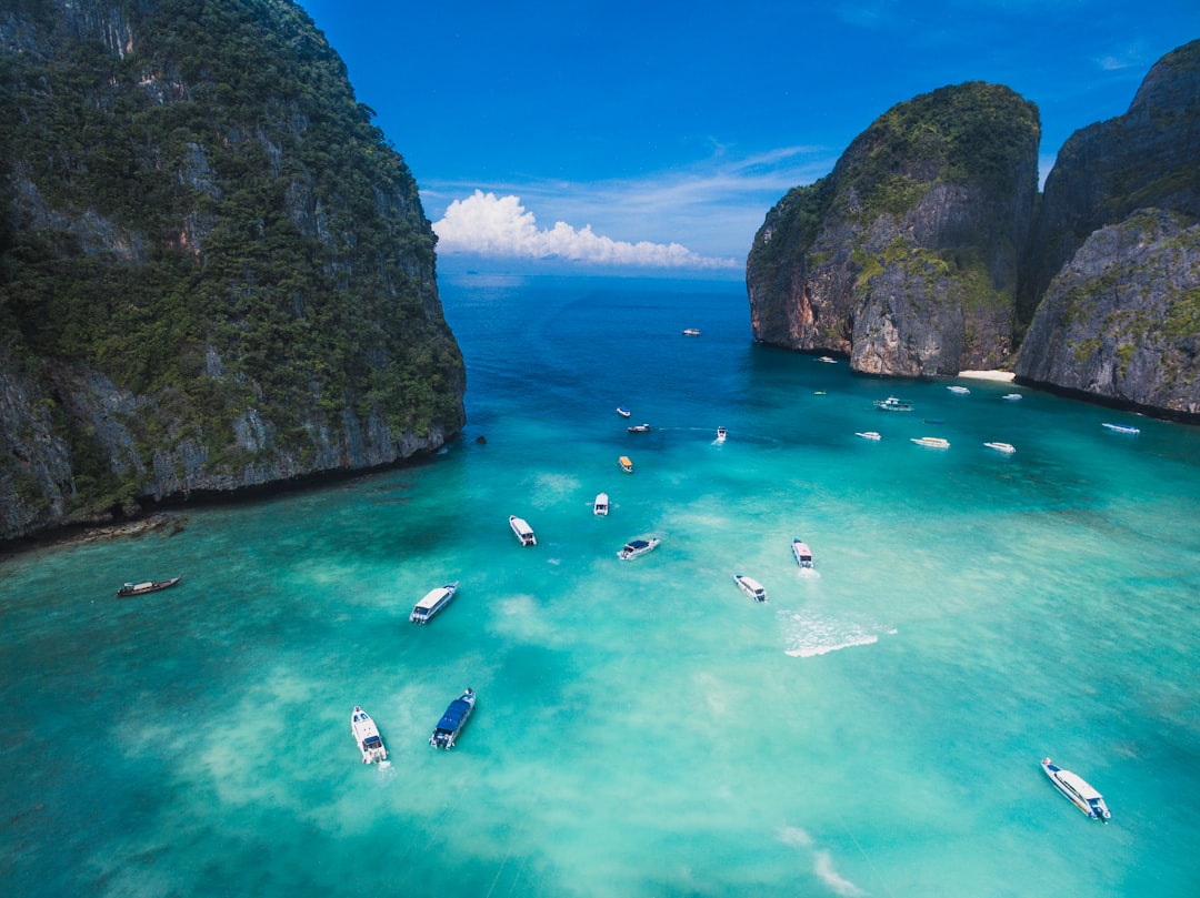 พัดภัยศาสเชื่อม และความสำคัญของกระที่วัตรอาหารไทยในสถานที่ประเทศไทย