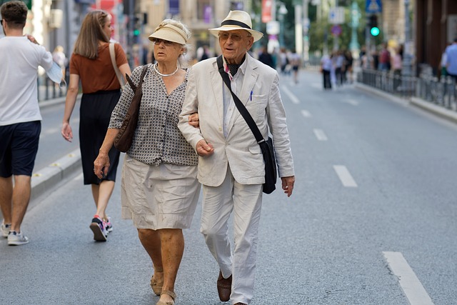 Elderly Care Support: Professional Companions for Family Relief