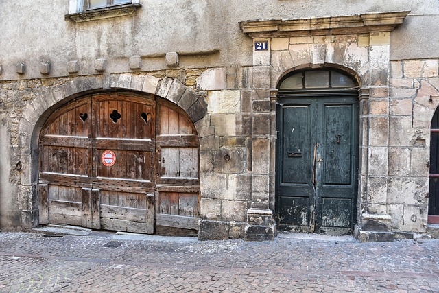 Repair Cracked Garage Floors: Coating Solutions for Durability