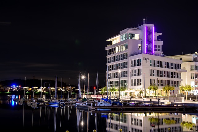 Transform Your Garage: Phoenix Floor Contractor Experts